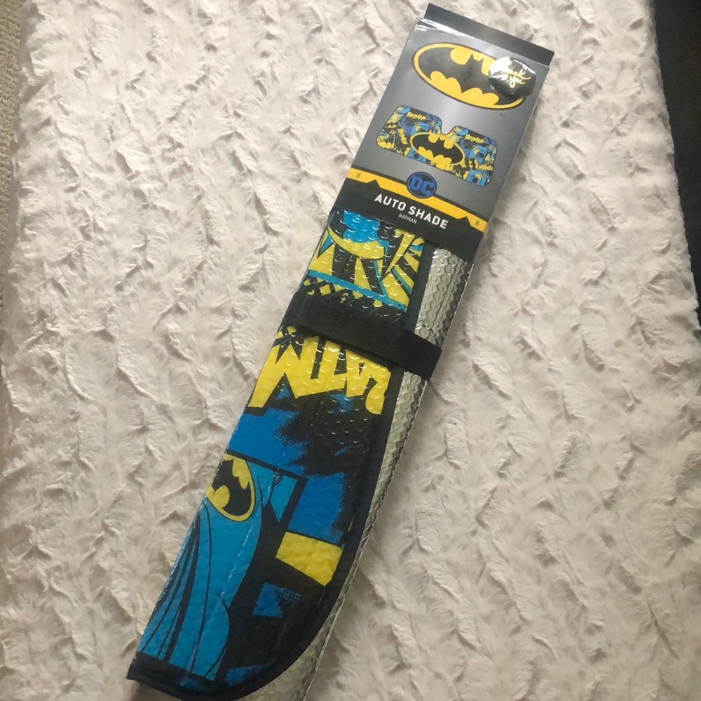 Batman Yellow & Blue Logo Auto Shade